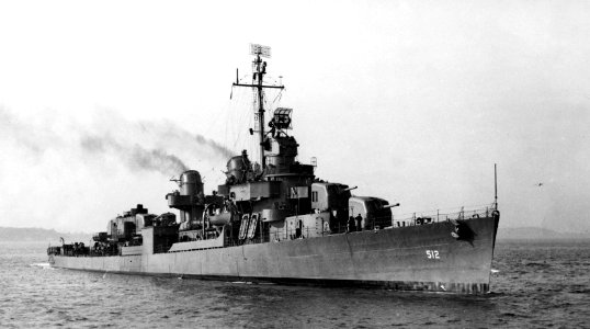 USS Spence (DD-512) off Boston, Massachusetts (USA), on 25 March 1943 (BS 42093) photo
