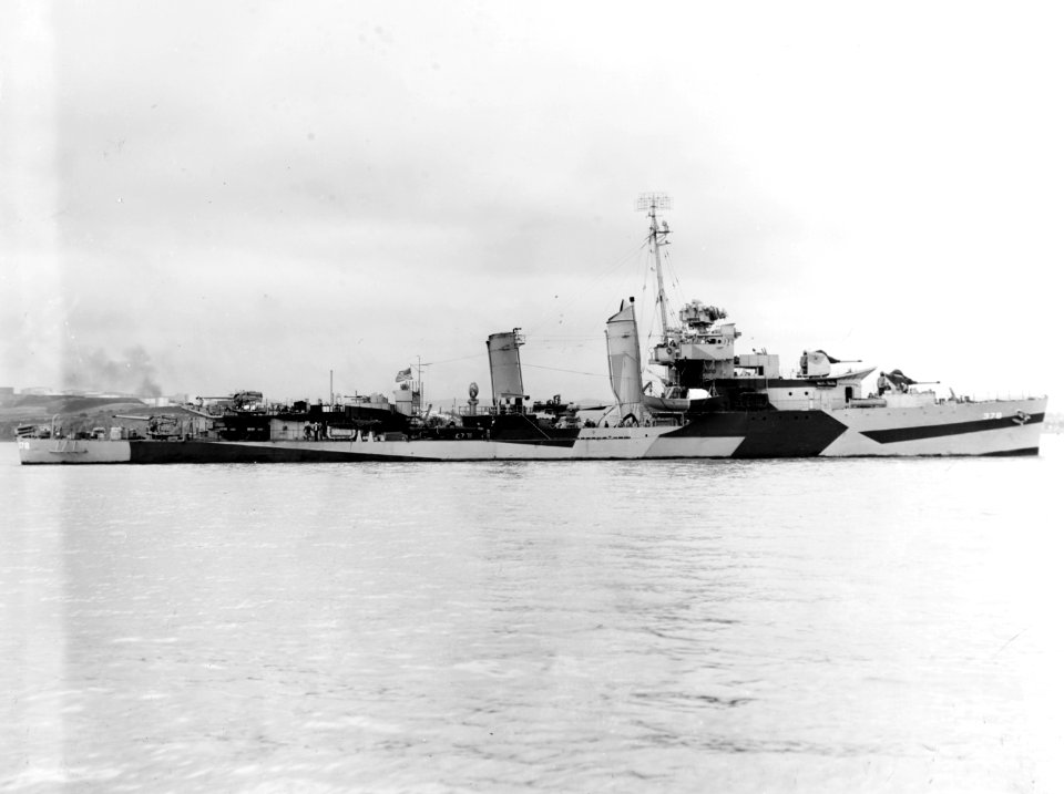 USS Smith (DD-378) off the Mare Island Naval Shipyard, California (USA), on 12 June 1944 (19-N-67558)