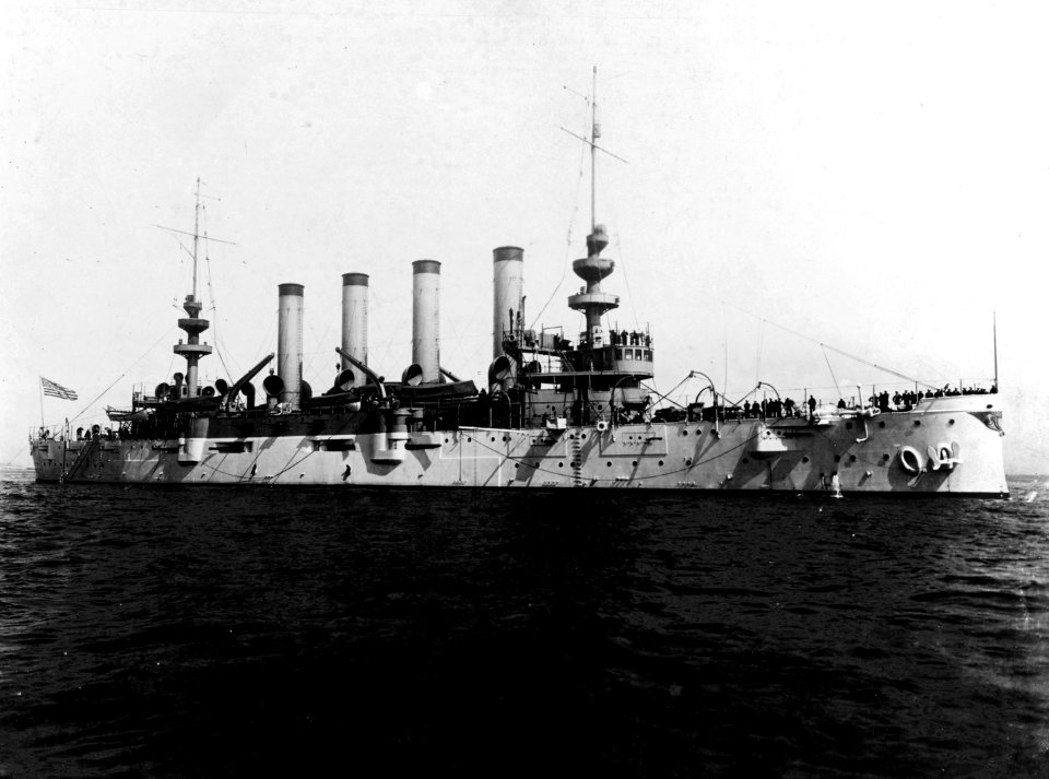 USS St. Louis (C-20), circa 1906 (NH 44192)