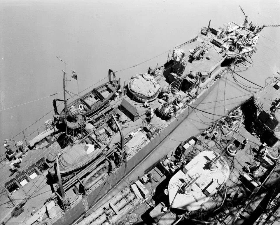 USS Southard (DMS-10) - 19-N-30509