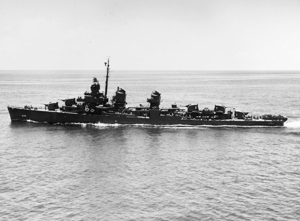 USS Stanly (DD-478) underway off Pearl Harbor, circa in 1943 (19-N-48591)