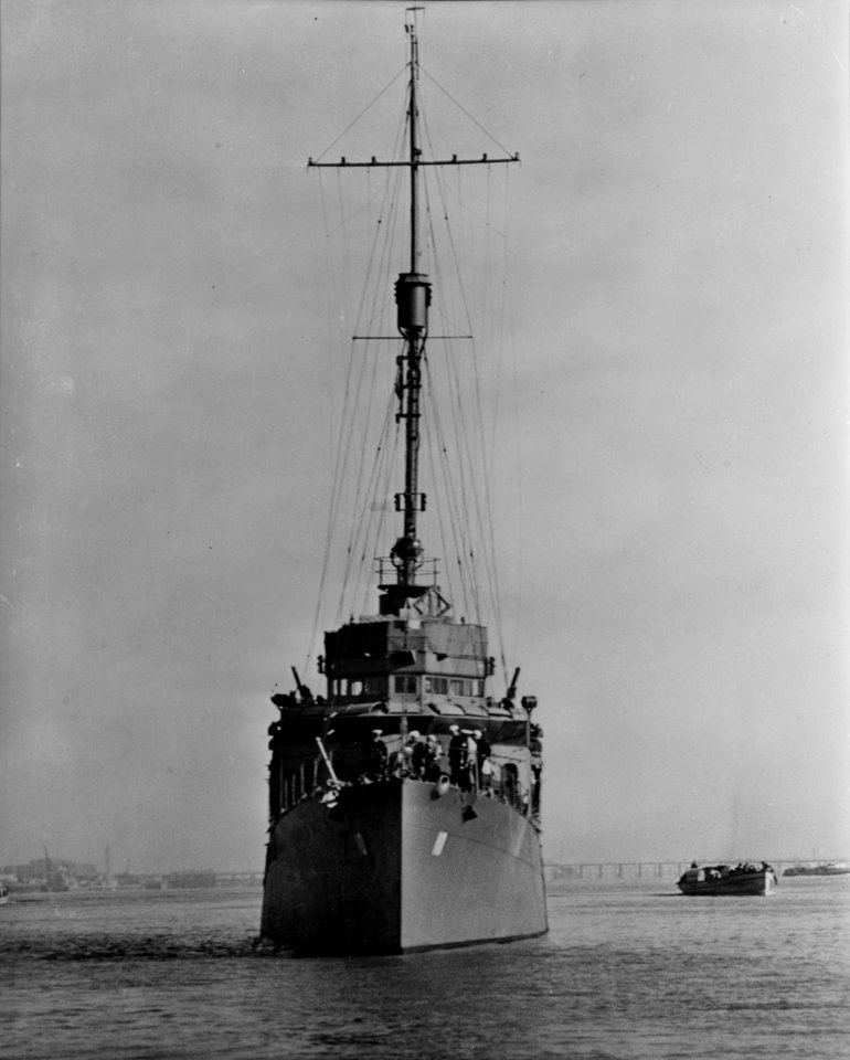 USS Southard (DMS-10) - 19-N-30507