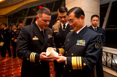 USS Stethem (DDG 63) arrives in Shanghai 151116-N-UF697-339