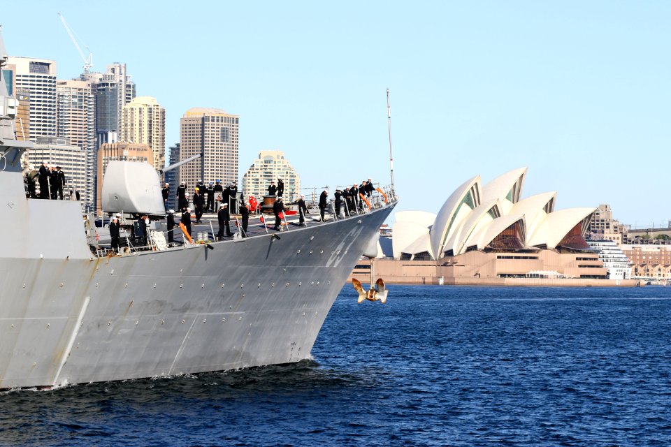 USS Stethem arrives in Sydney, Australia to promote green energy initiatives. (28894266332)