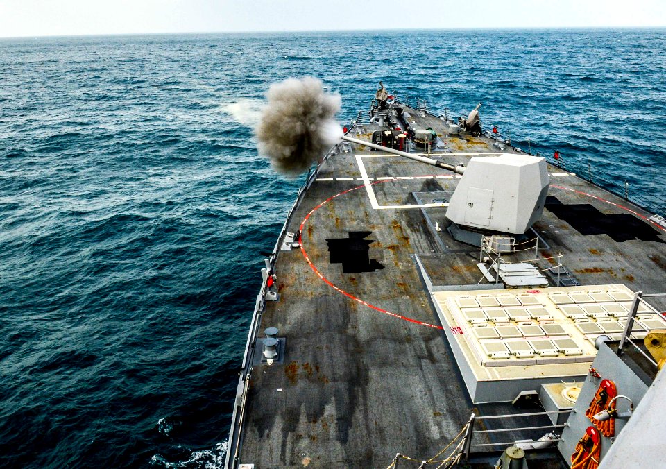 USS Sterett conducts a live-fire exercise. (16279840912)