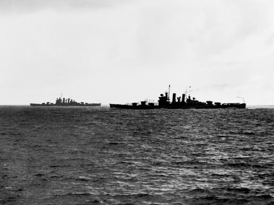 USS St. Louis (CL-49), USS Helena (CL-50) and USS Honolulu (CL-48) maneuvering off Espiritu Santo on 20 June 1943 (80-G-57074)