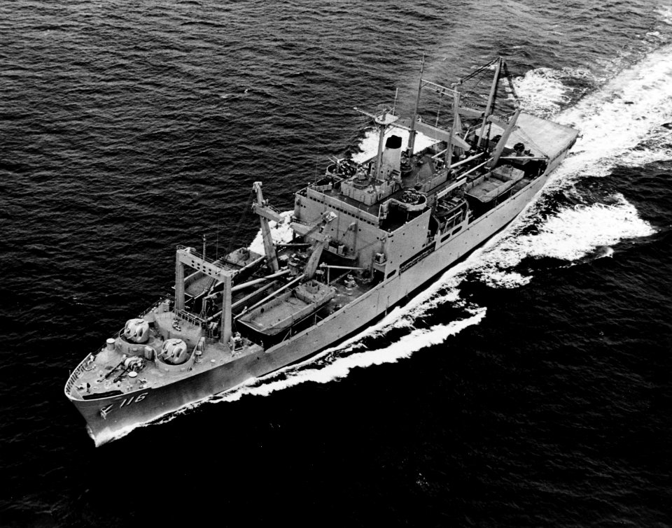 USS St. Louis (LKA-116) underway at sea on 1 October 1969 (USN 1141489)