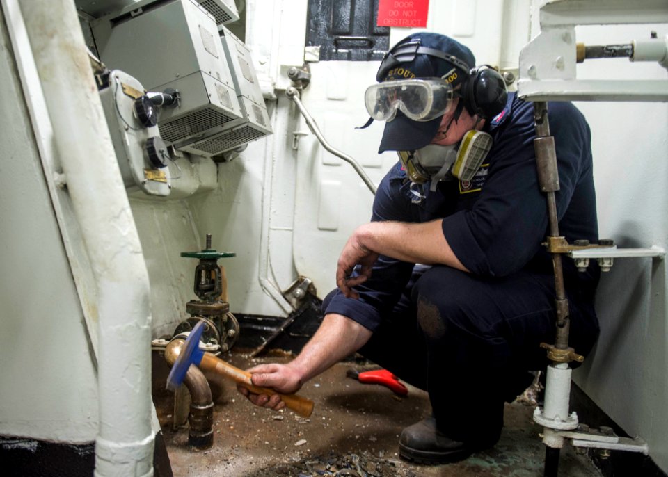 USS STOUT (DDG 55) DEPLOYMENT 2016 160629-N-GP524-566