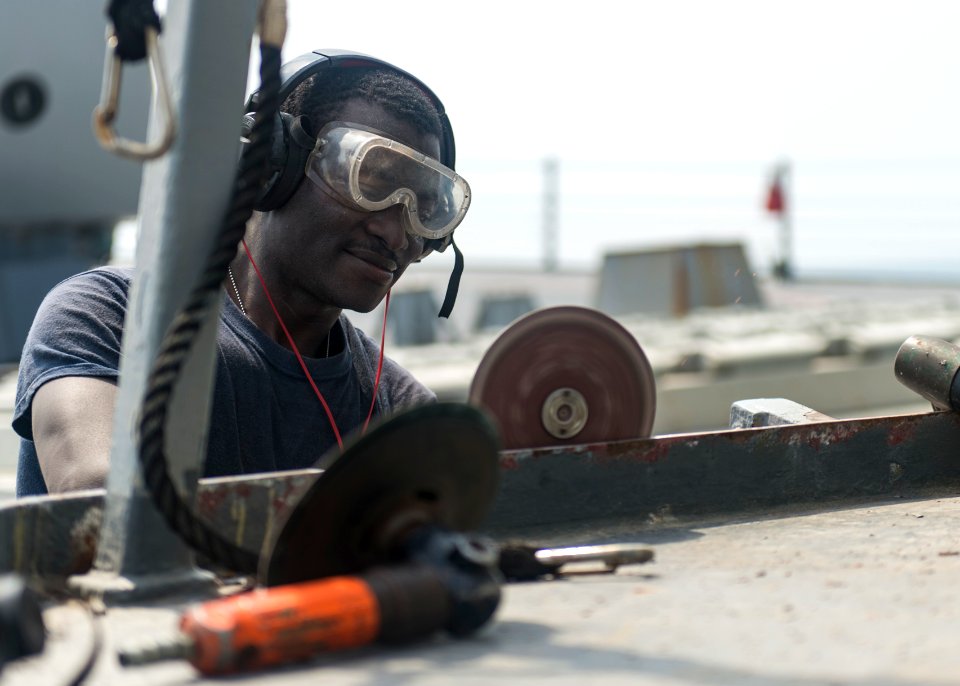 USS STOUT (DDG 55) DEPLOYMENT 2016 160803-N-GP524-048
