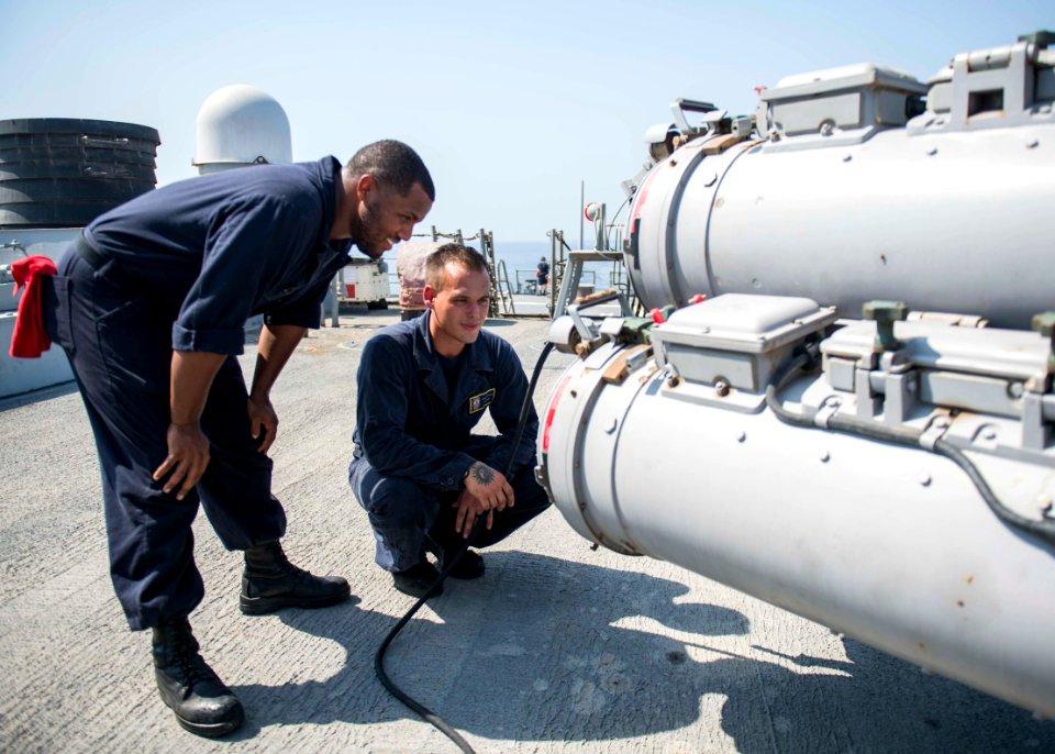 USS STOUT (DDG 55) DEPLOYMENT 2016 160913-N-GP524-246