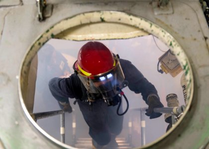 USS STOUT (DDG 55) DEPLOYMENT 2016 160812-N-GP524-293
