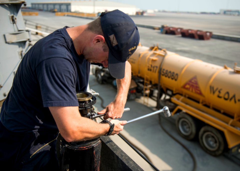 USS STOUT (DDG 55) DEPLOYMENT 2016 160827-N-GP524-057
