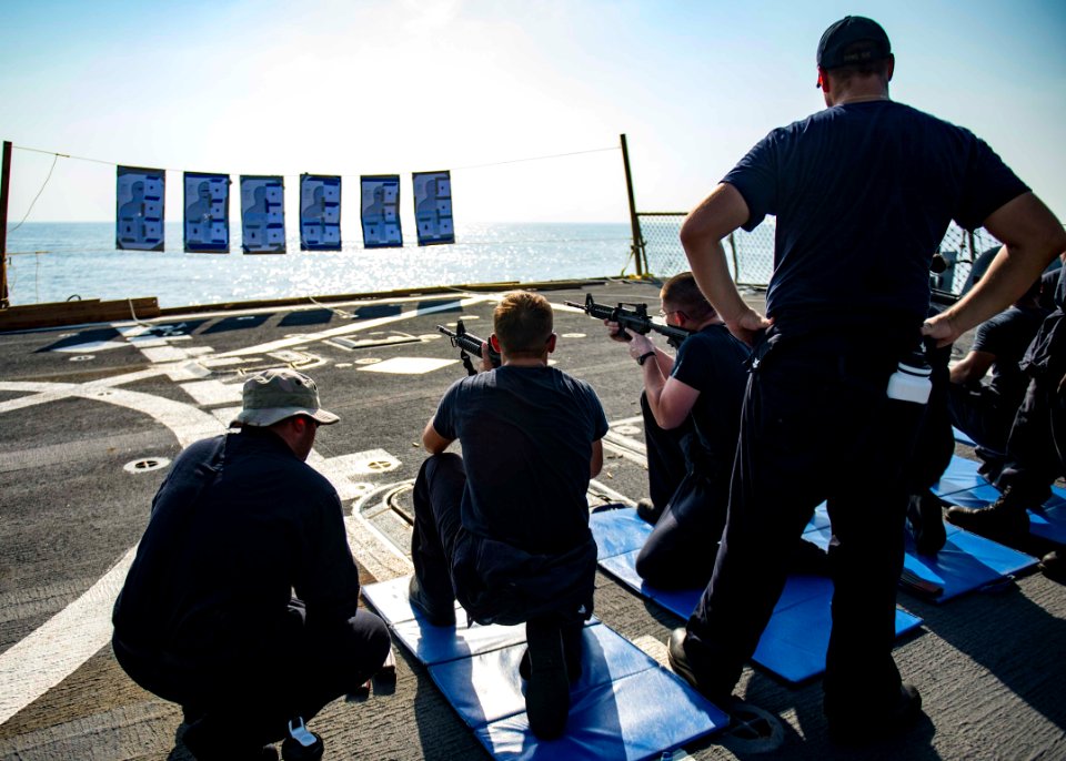 USS STOUT (DDG 55) DEPLOYMENT 2016 160924-N-GP524-299