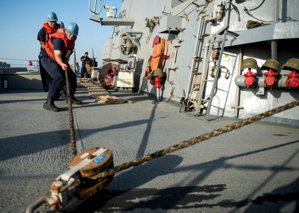 USS STOUT (DDG 55) DEPLOYMENT 2016 160909-N-GP524-153