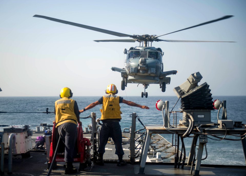 USS STOUT (DDG 55) DEPLOYMENT 2016 160926-N-GP524-453
