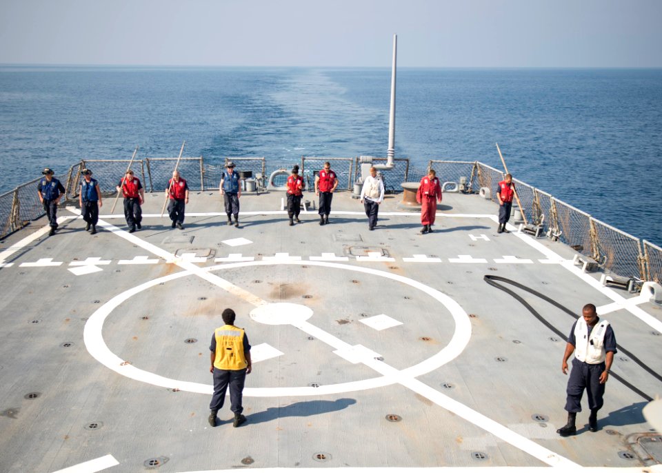 USS STOUT (DDG 55) DEPLOYMENT 2016 160913-N-GP524-263