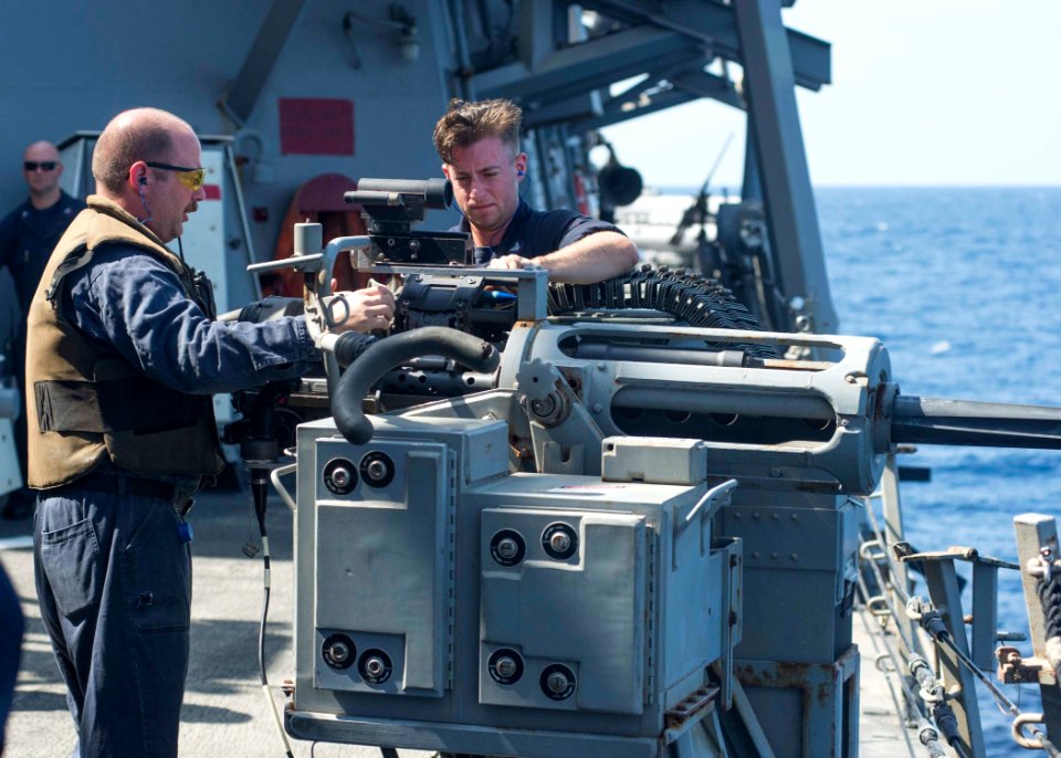 USS STOUT (DDG 55) DEPLOYMENT 2016 161015-N-GP524-093