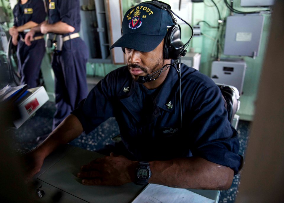 USS STOUT (DDG 55) DEPLOYMENT 2016 161011-N-GP524-136