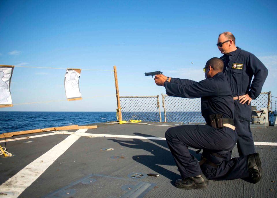 USS STOUT (DDG 55) DEPLOYMENT 2016 161022-N-GP524-413