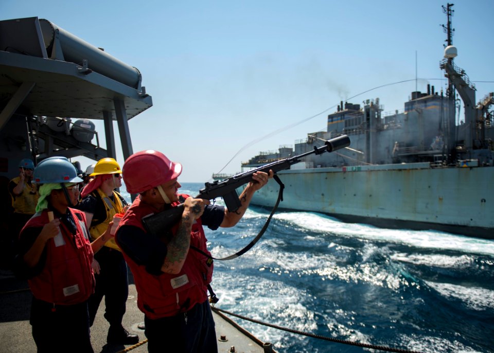 USS STOUT (DDG 55) DEPLOYMENT 2016 160922-N-GP524-112