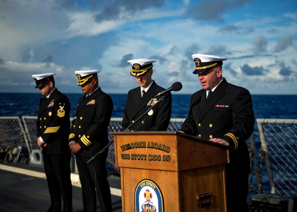 USS STOUT (DDG 55) DEPLOYMENT 2016 161103-N-GP524-231