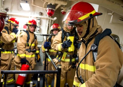 USS STOUT (DDG 55) DEPLOYMENT 2016 160920-N-GP524-160