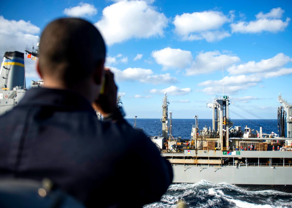 USS STOUT (DDG 55) DEPLOYMENT 2016 161020-N-GP524-072