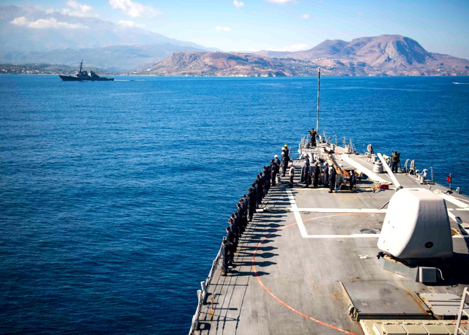 USS STOUT (DDG 55) DEPLOYMENT 2016 161021-N-GP524-222
