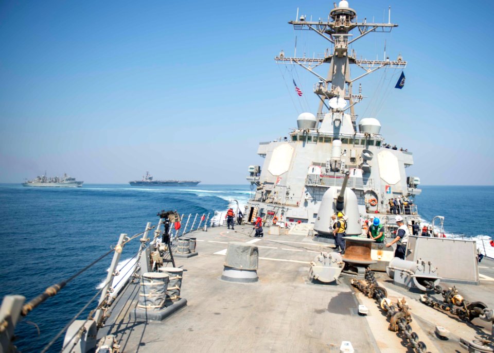 USS STOUT (DDG 55) DEPLOYMENT 2016 161007-N-GP524-747