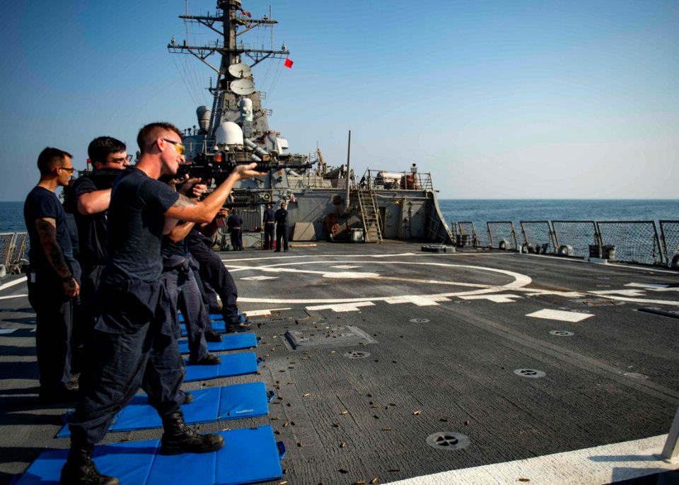 USS STOUT (DDG 55) DEPLOYMENT 2016 160924-N-GP524-505