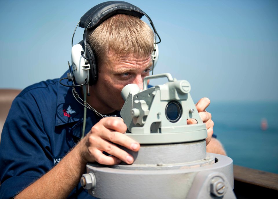USS STOUT (DDG 55) DEPLOYMENT 2016 161008-N-GP524-211