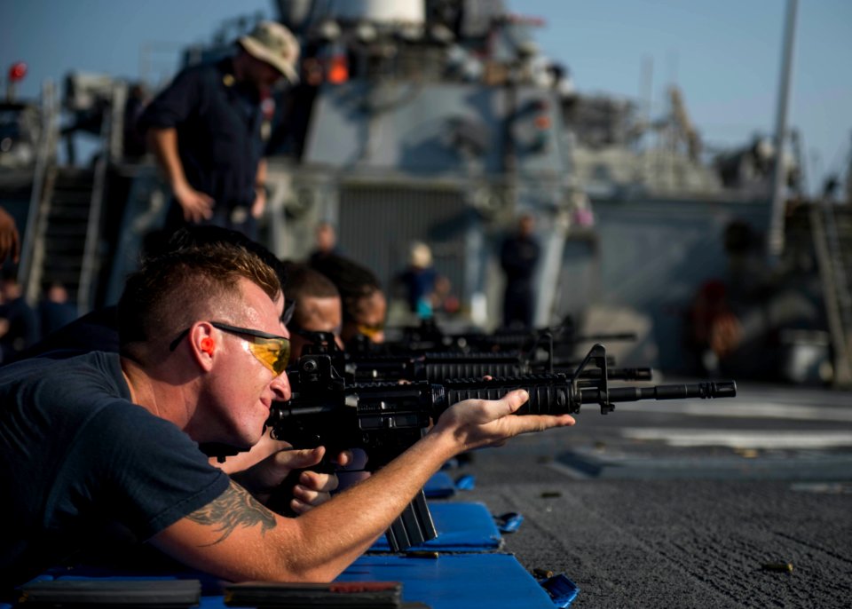 USS STOUT (DDG 55) DEPLOYMENT 2016 160924-N-GP524-155