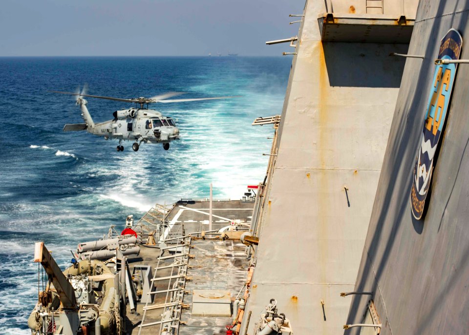 USS STOUT (DDG 55) DEPLOYMENT 2016 161007-N-GP524-133