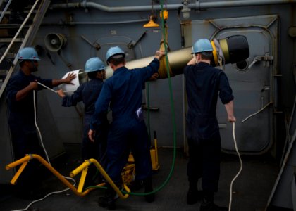 USS STOUT (DDG 55) DEPLOYMENT 2016 161108-N-GP524-235