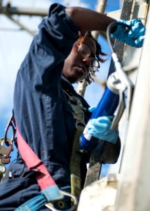 USS STOUT (DDG 55) DEPLOYMENT 2016 161019-N-GP524-391