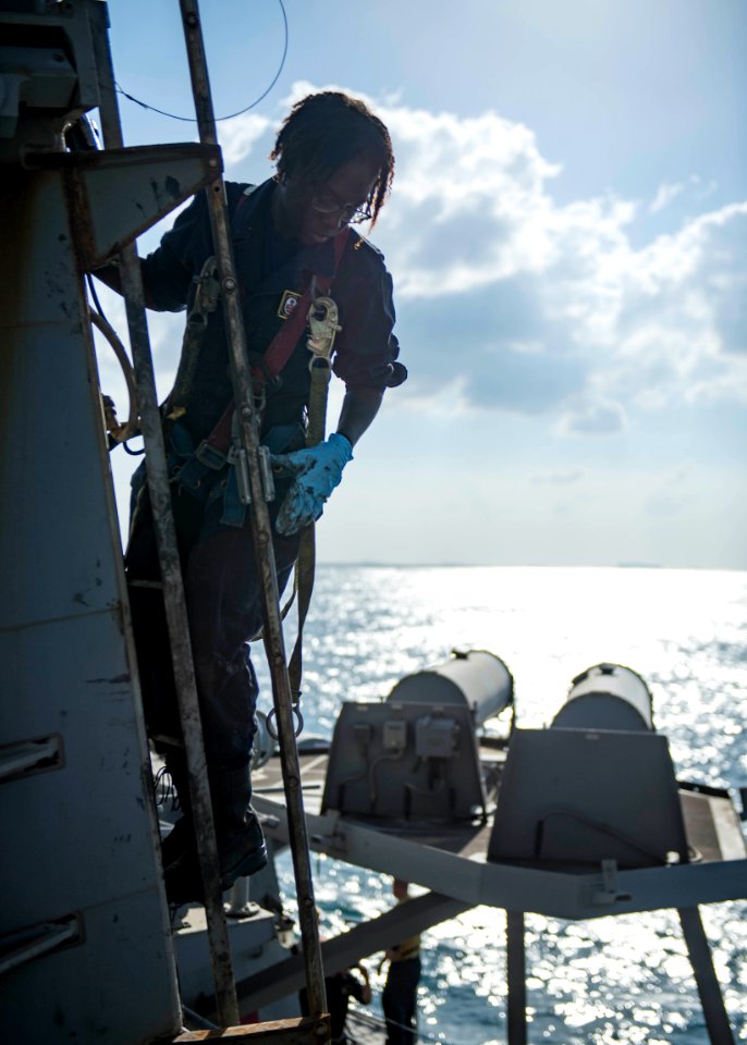 USS STOUT (DDG 55) DEPLOYMENT 2016 161019-N-GP524-462