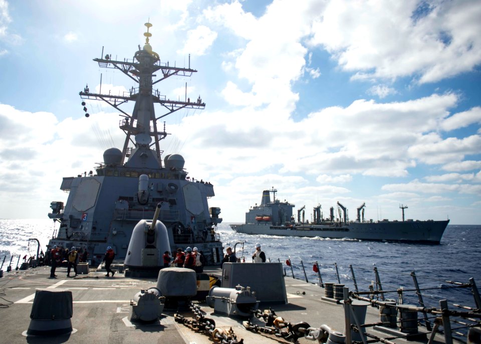 USS STOUT (DDG 55) DEPLOYMENT 2016 161020-N-GP524-481