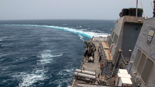 USS STOUT (DDG 55) SMALL BOAT OPERATIONS 160720-N-GP524-864