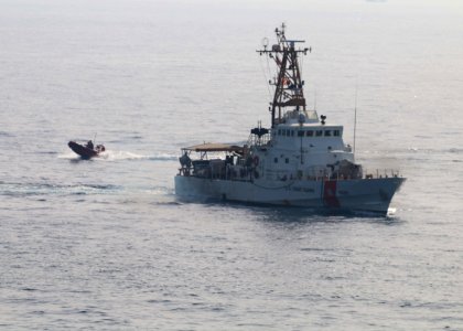 USS STOUT (DDG 55) IRAQI NAVY BILATERAL EXERCISE DEPLOYMENT 2016 160815-N-GP524-355