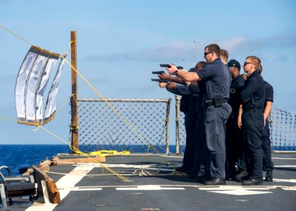 USS STOUT (DDG 55) DEPLOYMENT 2016 161022-N-GP524-036