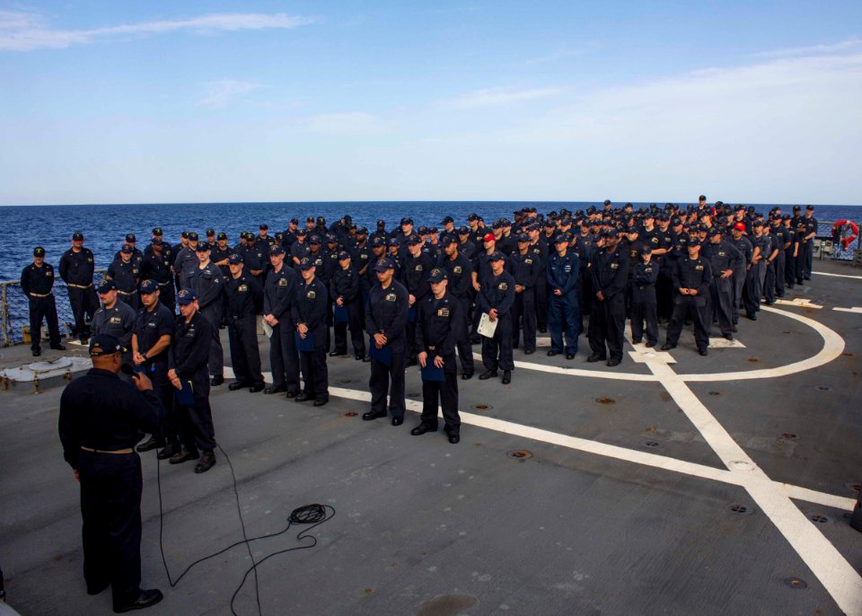 USS STOUT (DDG 55) DEPLOYMENT 2016 161023-N-GP524-380