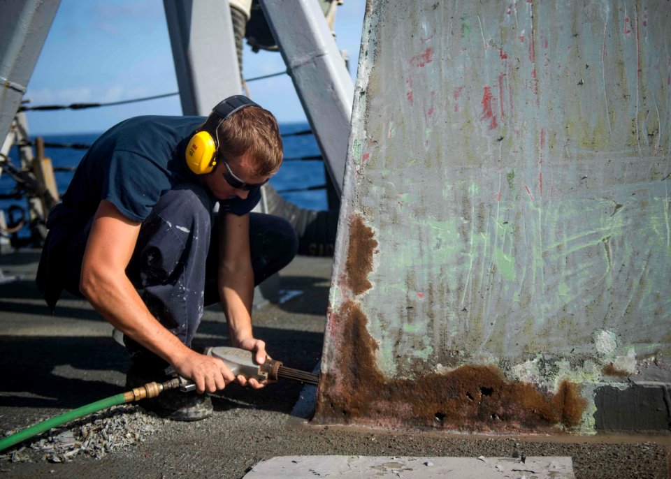 USS STOUT (DDG 55) DEPLOYMENT 2016 161024-N-GP524-001
