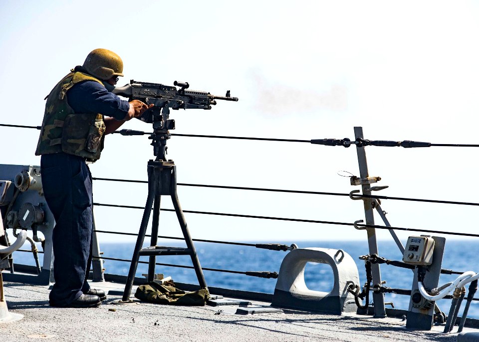 USS STOUT (DDG 55) DEPLOYMENT 2016 161015-N-GP524-067