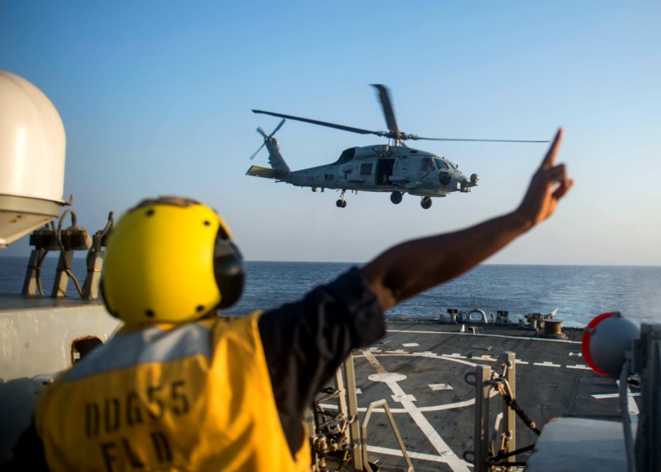 USS STOUT (DDG 55) DEPLOYMENT 2016 161017-N-GP524-356