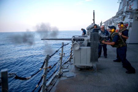 USS Stout conducts a live-fire exercise. (10968309425)