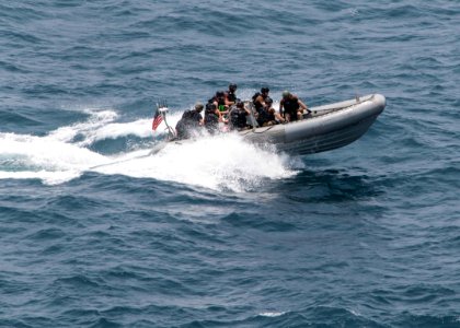 USS STOUT (DDG 55) VISIT, BOARD, SEARCH AND SEIZURE OPERATIONS 160720-N-GP524-905