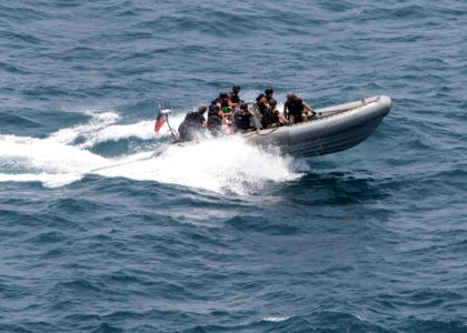 USS STOUT (DDG 55) VISIT, BOARD, SEARCH AND SEIZURE OPERATIONS 160720-N-GP524-905 photo