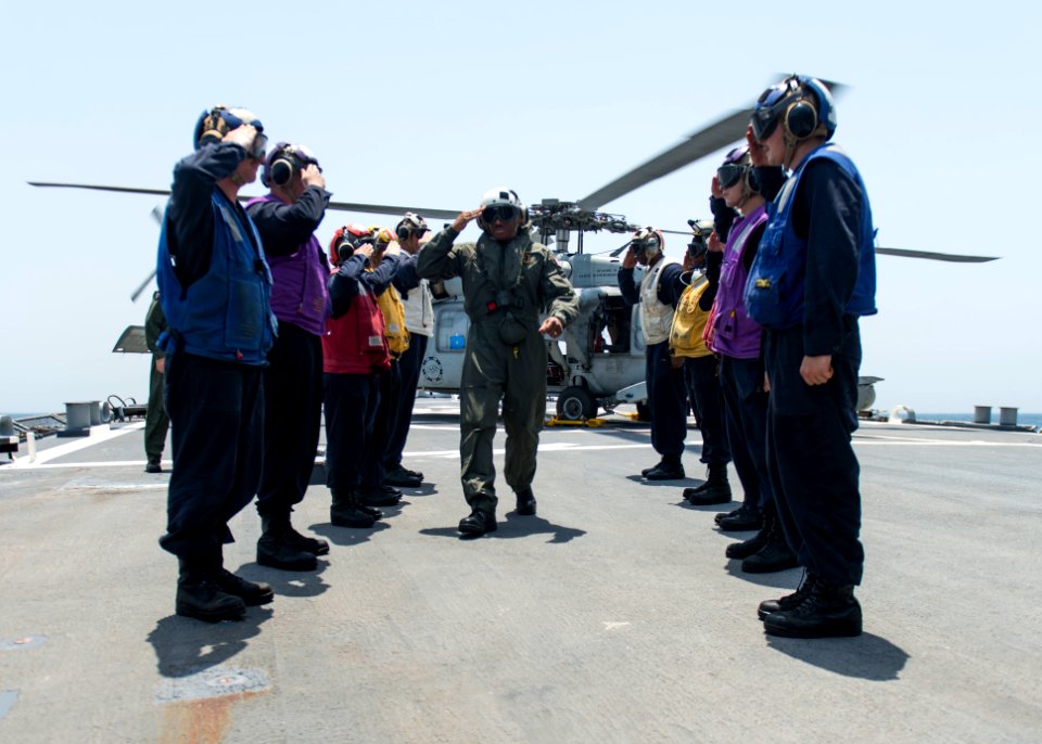 USS STOUT (DDG 55) REAR ADMIRAL WILSON VISIT 160723-N-GP524-295