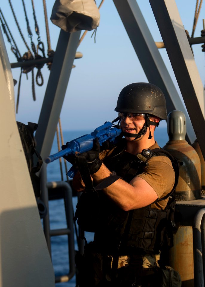 USS STOUT (DDG 55) VISIT, BOARD, SEARCH AND SEIZURE DEPLOYMENT 2016 160812-N-GP524-564