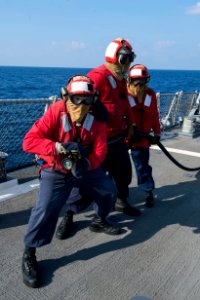 USS Stout operations 131120-N-UD469-271
